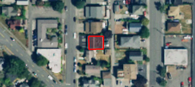 112 Pelly N Ave