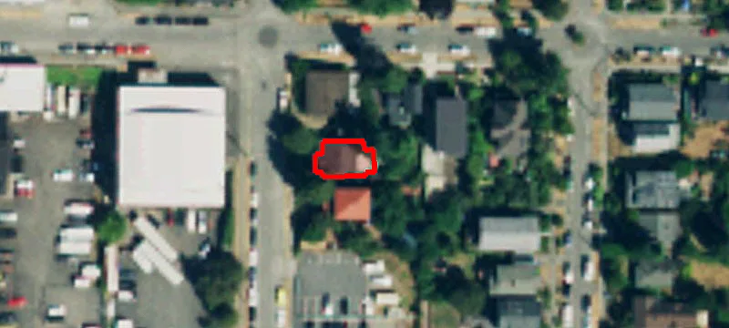 3534 Interlake N Ave