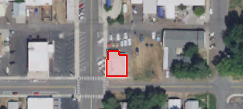 123 Broad St