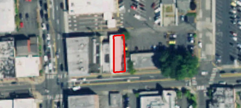 325 Main St