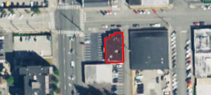 3001 Broadway