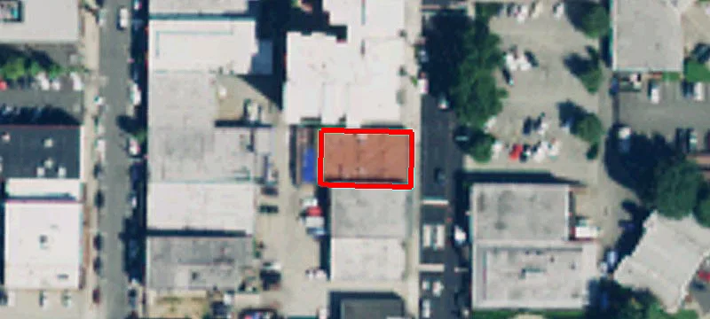 221 Main S Ave