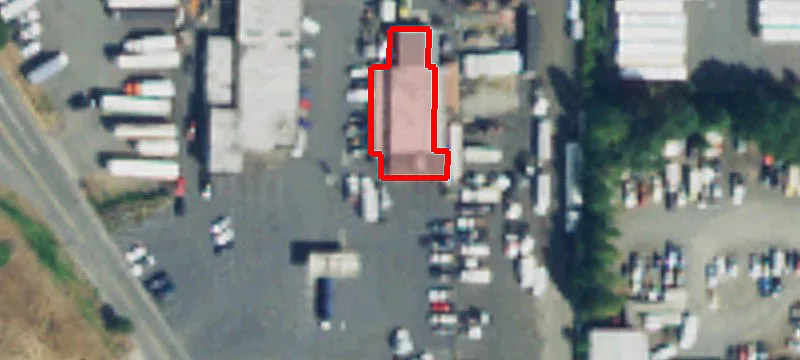 2215 Pacific E Hwy