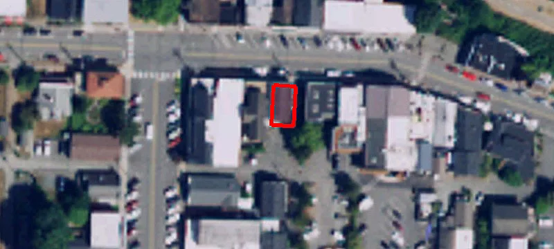 211 1st St