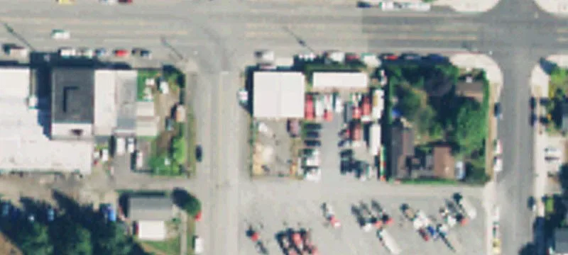 3502 Everett Ave