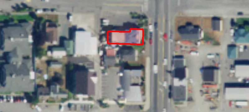 2610 Commercial Ave