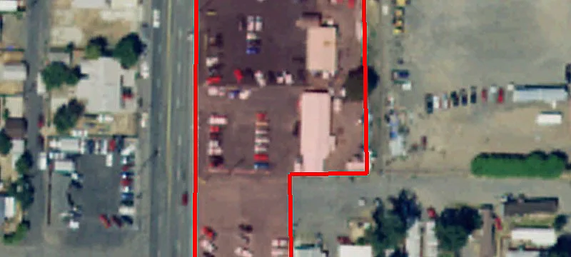3811 Main St