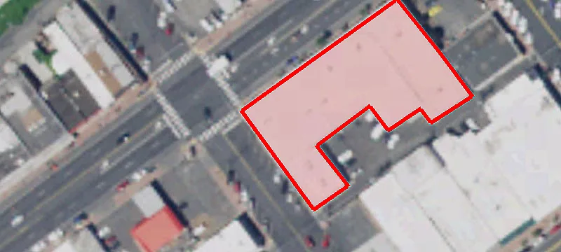 123 Broadway Ave