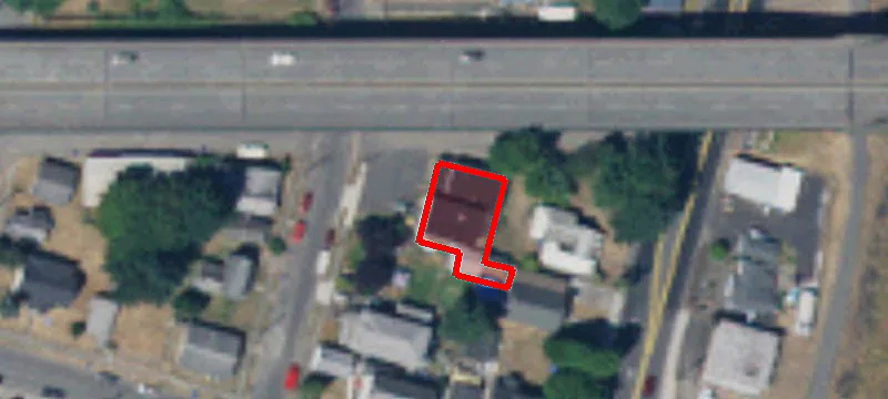 206 2nd Ave