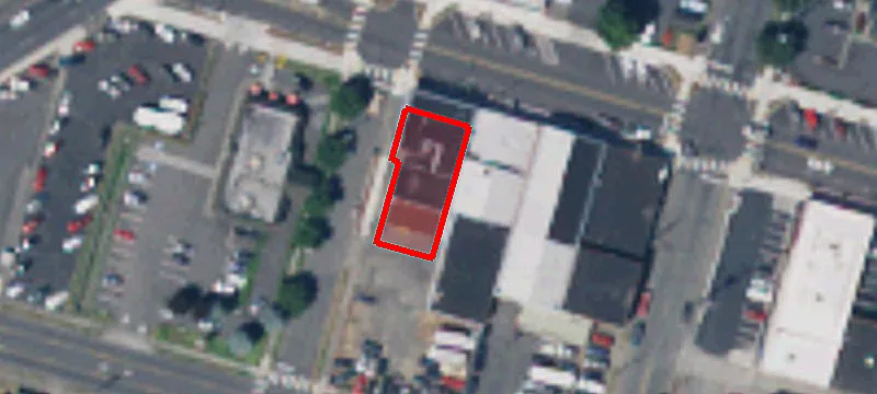 512 Main St