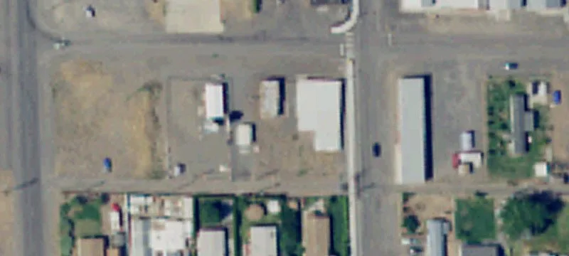 120 1st St