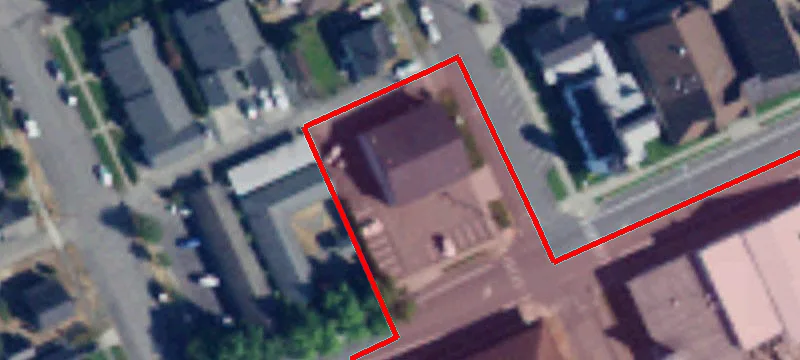 700 Grover St