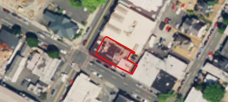 301 Main St