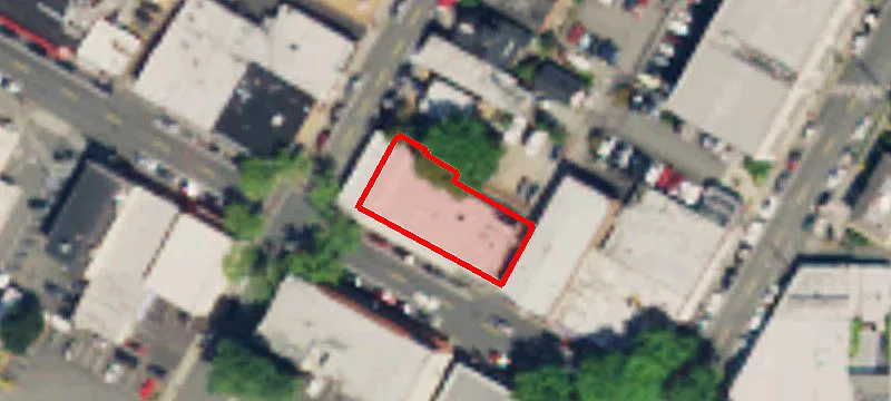 401 Main St