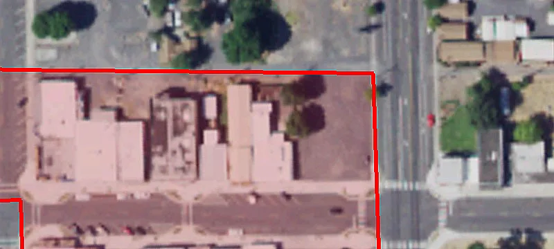 330 Main E Ave
