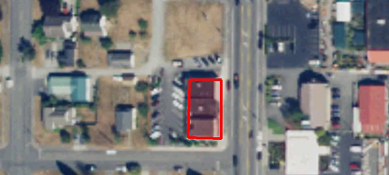 1812 Commercial Ave