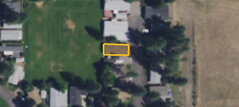 15009 Surrey Ln