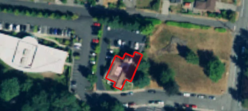 400 38th Ct