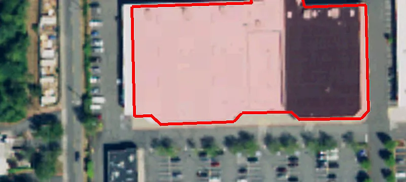 1325 Everett Mall Wayb4