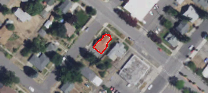 218 G St