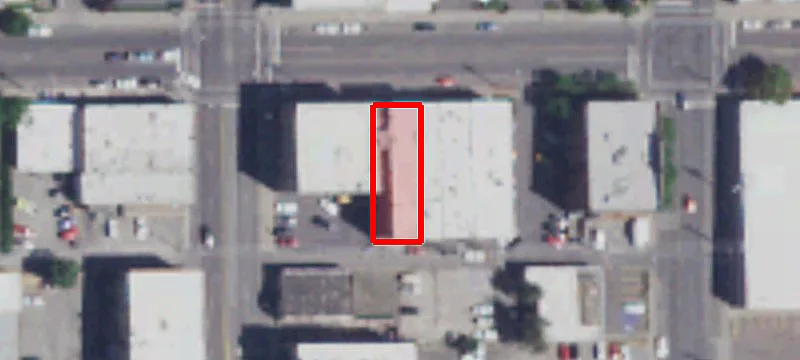921 Broadway Ave
