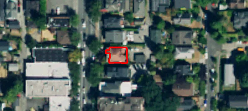 2220 Queen Anne N Ave
