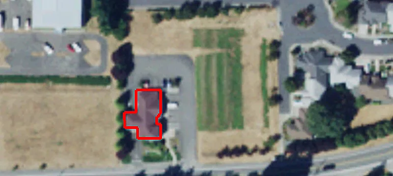 1737 Main St