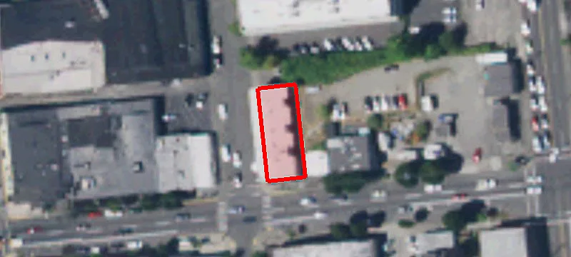 700 4th E Ave