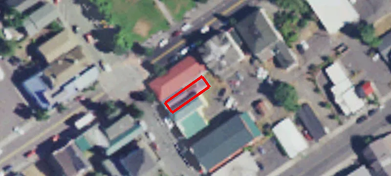 62 Russell Ave