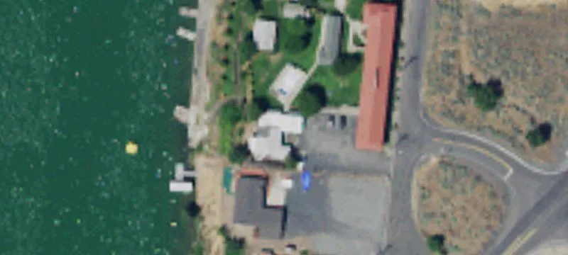 3206 Lakeshore Ct