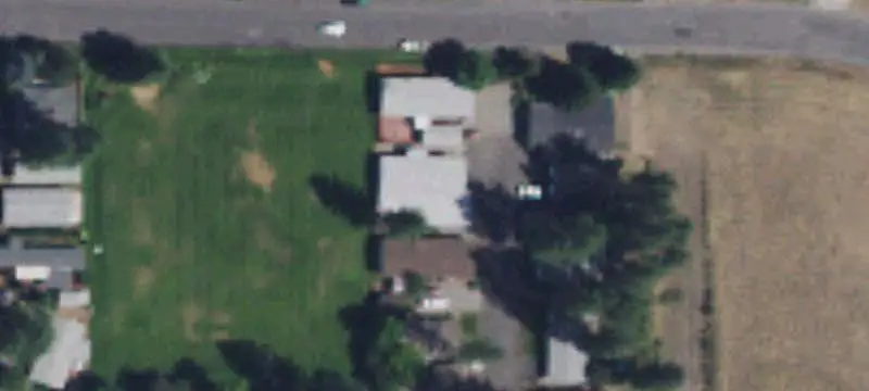 15013 Surrey Ln