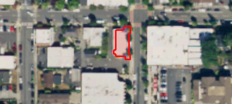 202 5th S Ave