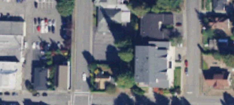 327 Macleod Ave