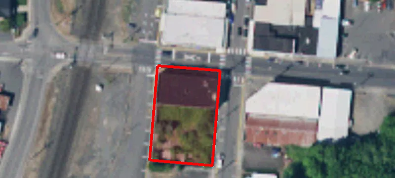 100 Frnt St
