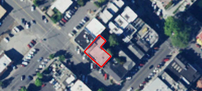 30 1st St