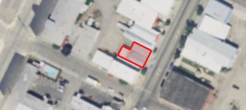 1404 Main St