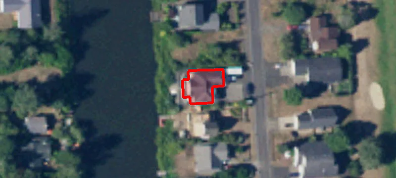 427 Canal NE Dr