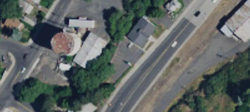 493 Grand Ave