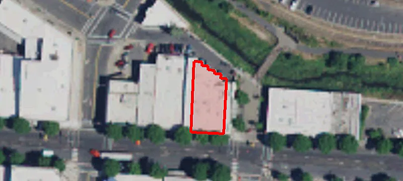 330 Main St