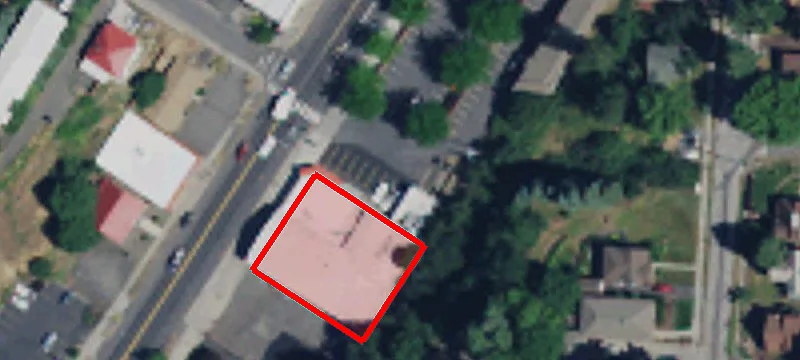300 Grand Ave