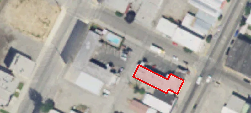 1320 Main St