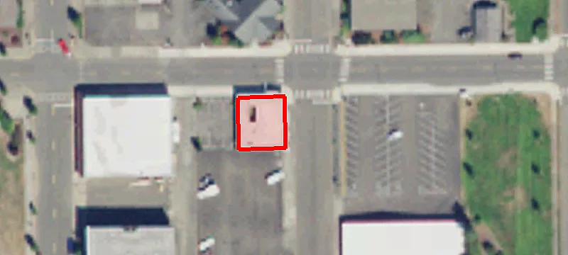326 Commercial St