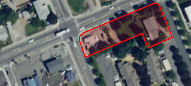 895 Baker Ave