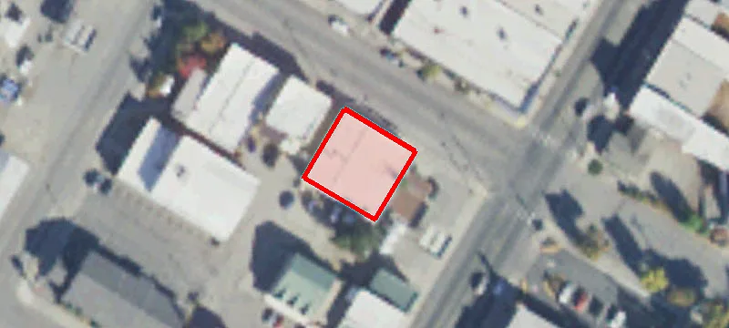 11 4th E St