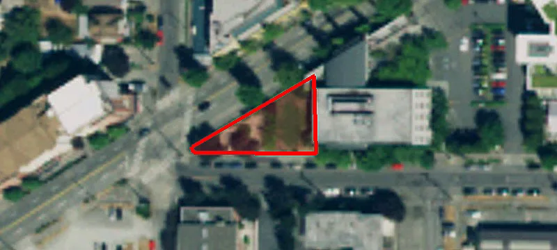 2001 Madison St