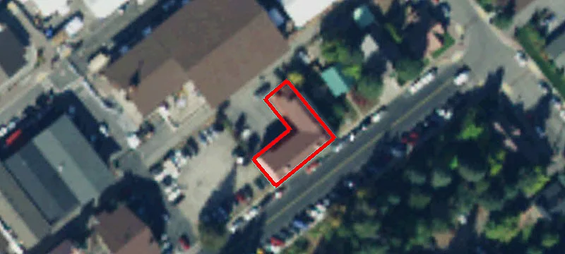 1016 Commercial St