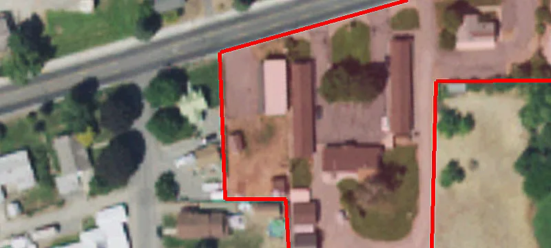 506 Riverside Dr
