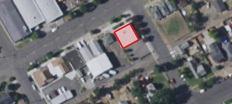 905 Main St