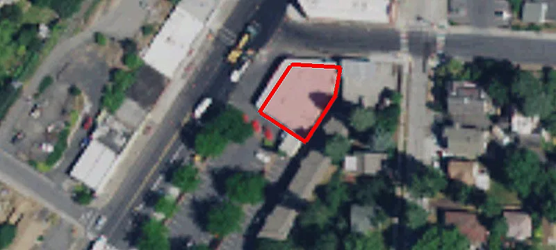 220 Grand Ave