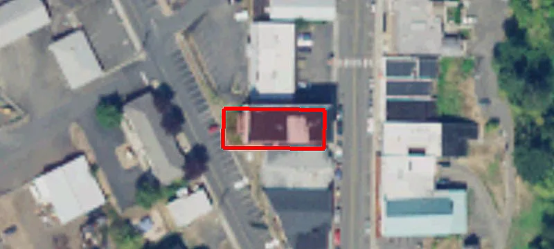 82 Main St